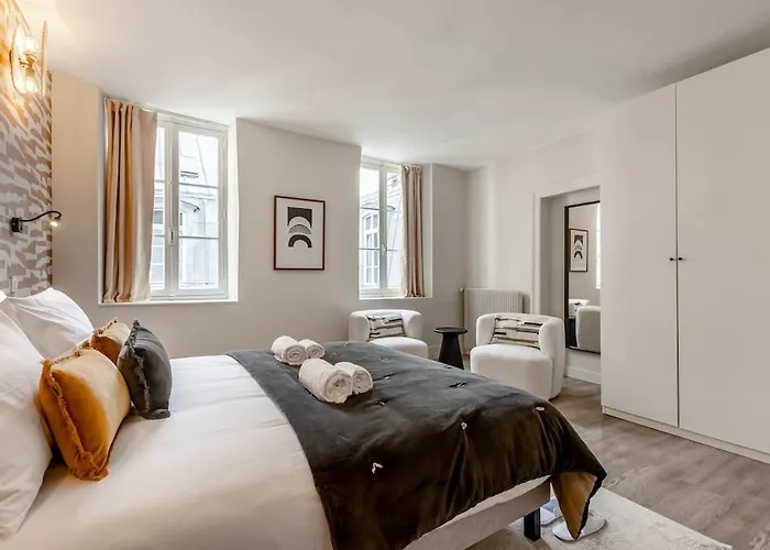 Apartment 43#opera # Grand Boulevards # 4bedrooms # 02 # Ac