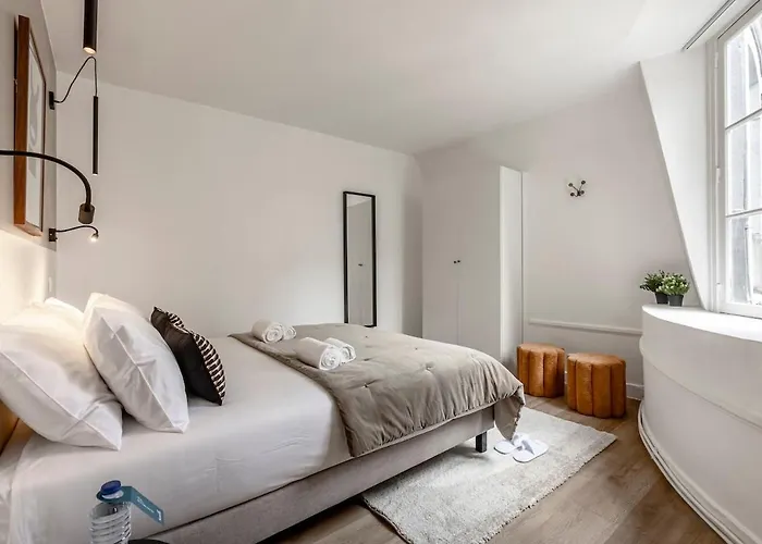 Apartment 43#opera # Grand Boulevards # 4bedrooms # 02 # Ac